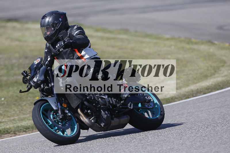 /01 02.04.2026 MAZ ADR/Gruppe gelb Gruppe gruen/86